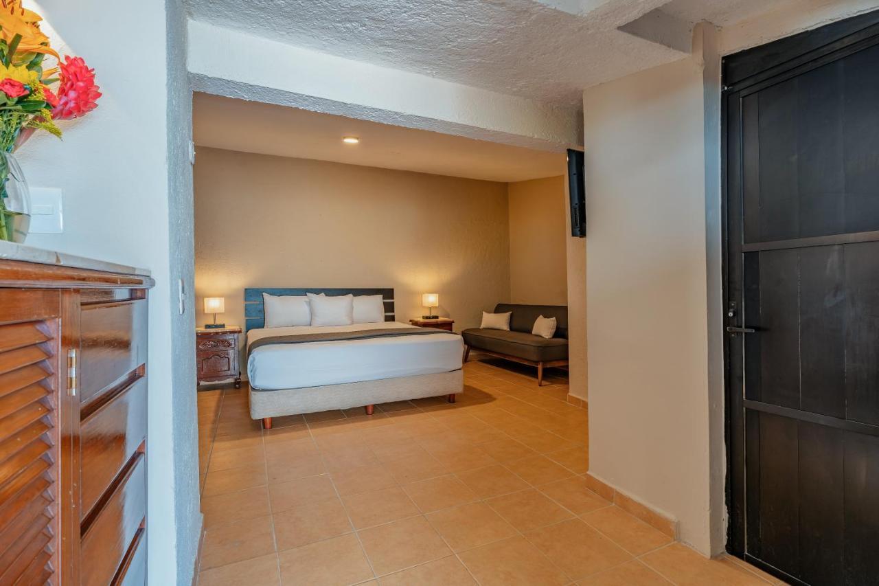 Hotel Brisas 5A Av, Плая-дель-Кармен Экстерьер фото
