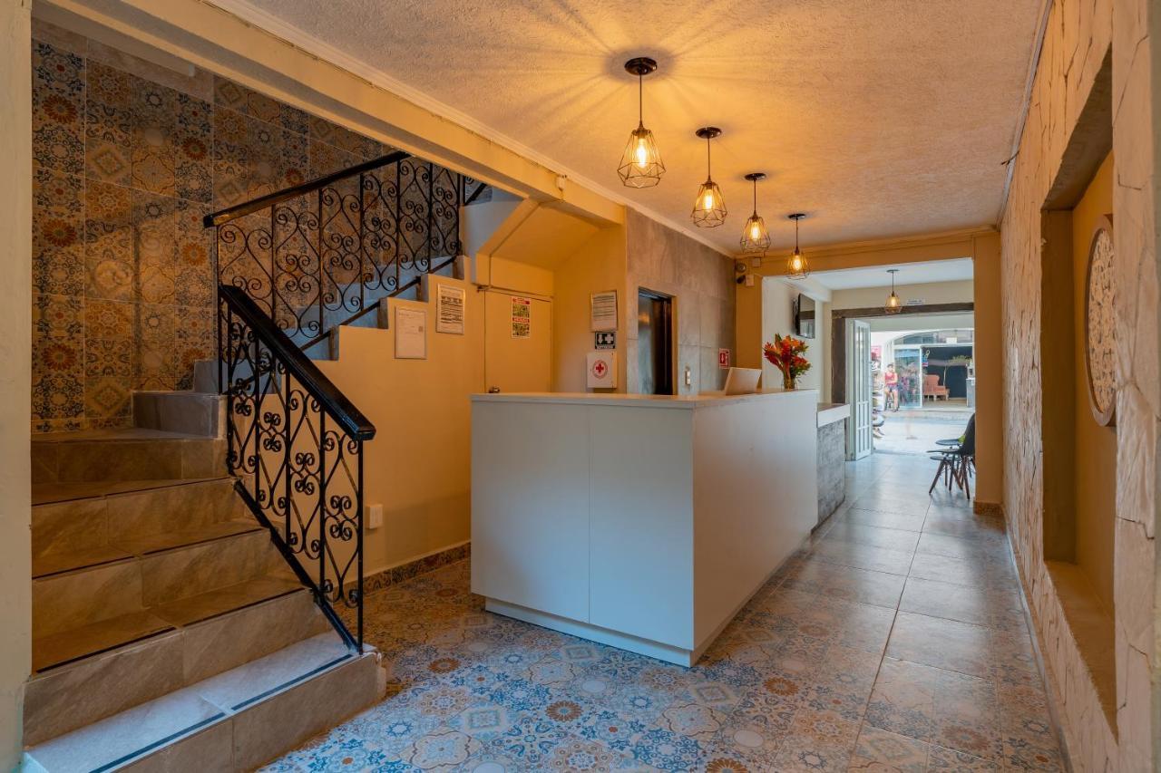 Hotel Brisas 5A Av, Плая-дель-Кармен Экстерьер фото