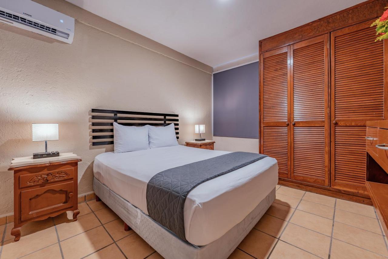 Hotel Brisas 5A Av, Плая-дель-Кармен Экстерьер фото
