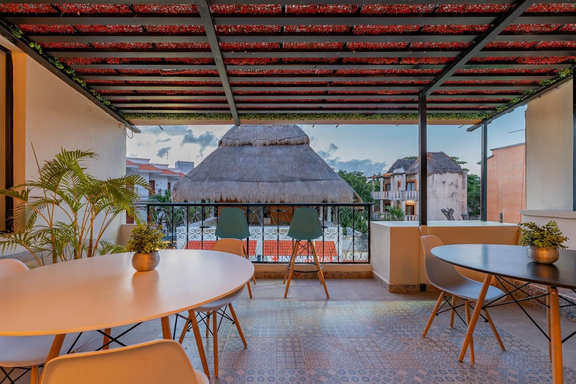 Hotel Brisas 5A Av, Плая-дель-Кармен Экстерьер фото