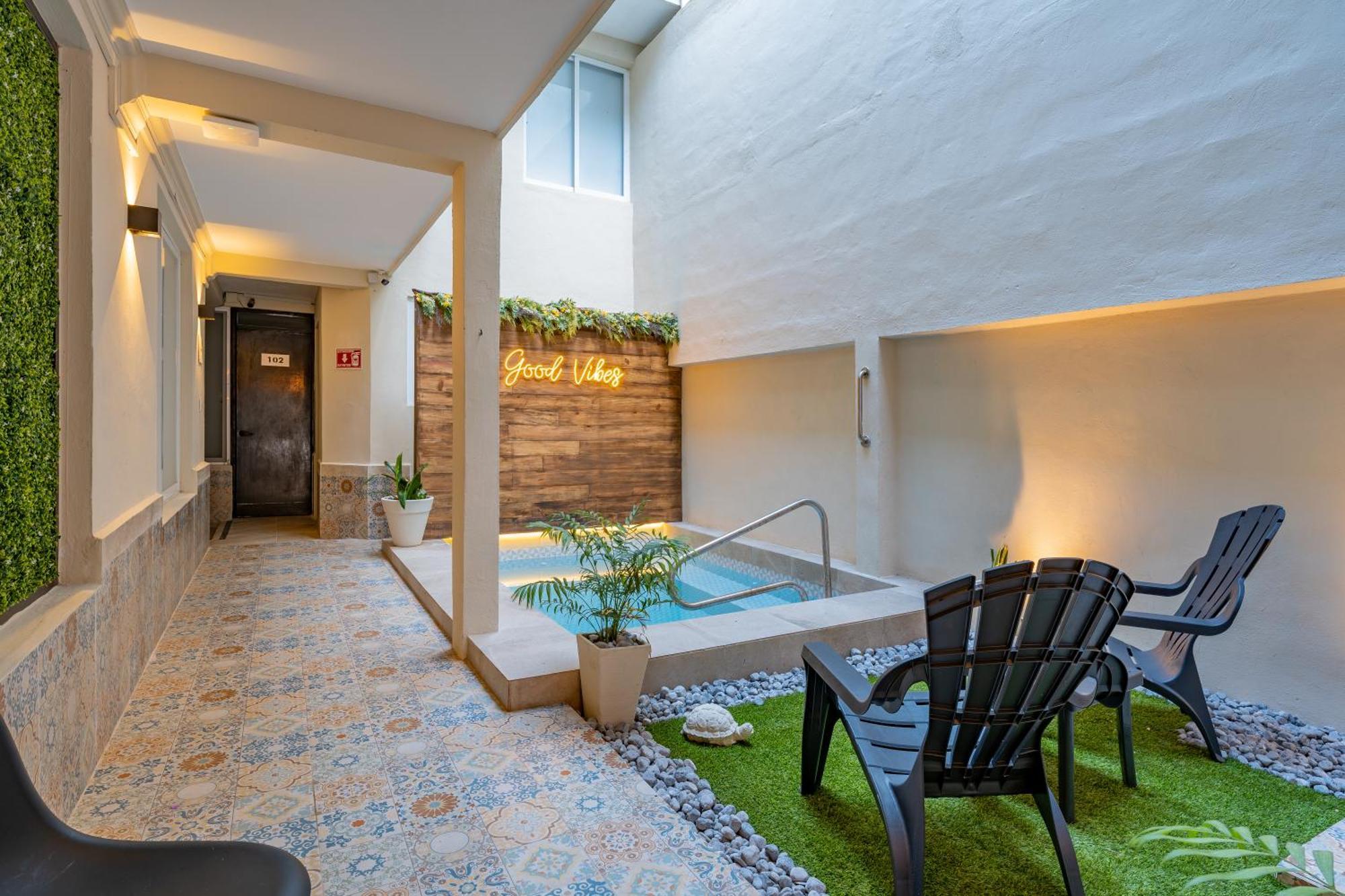 Hotel Brisas 5A Av, Плая-дель-Кармен Экстерьер фото